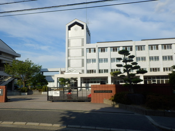 　阿武山中学校