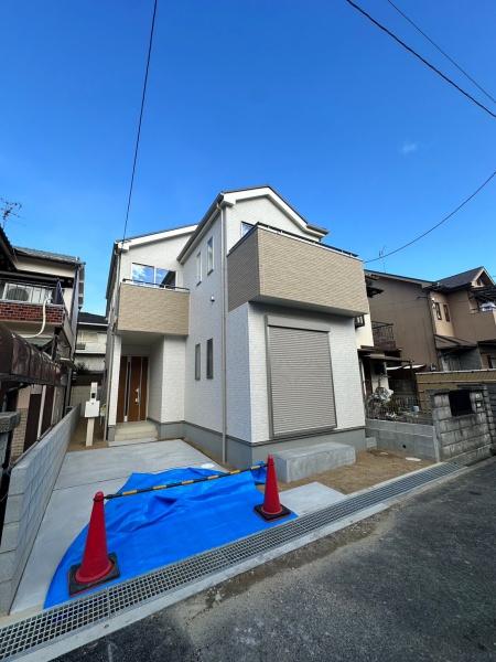 高槻市津之江町３