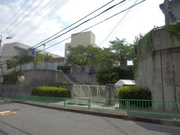 朝日プラザ千里北Ｄ棟　その他　沢池小学校