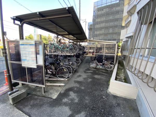 高槻グランドハイツ　駐車場　