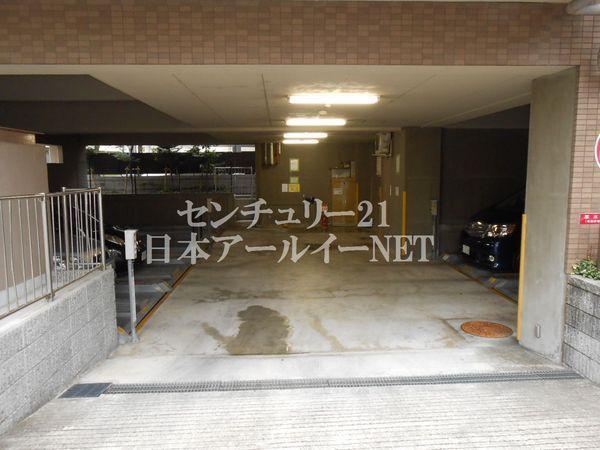 プライムコート高槻総持寺　エントランス　