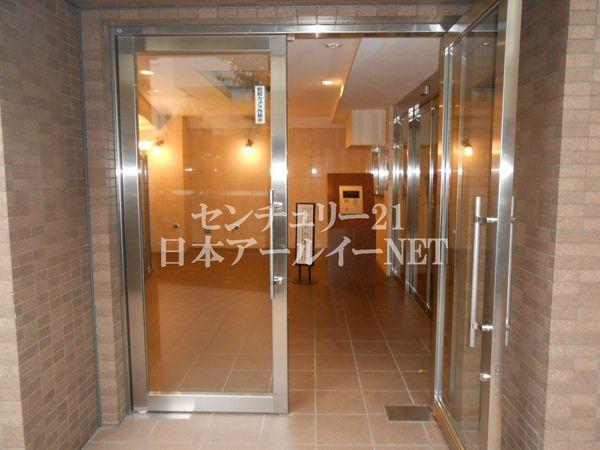プライムコート高槻総持寺　エントランス　