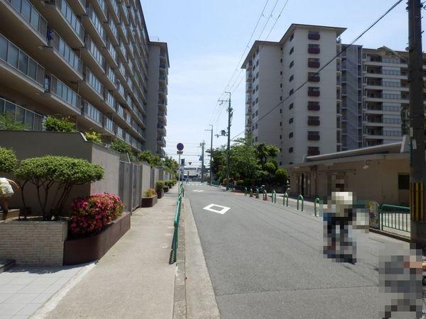 ローレルハイツ茨木総持寺第1号棟　