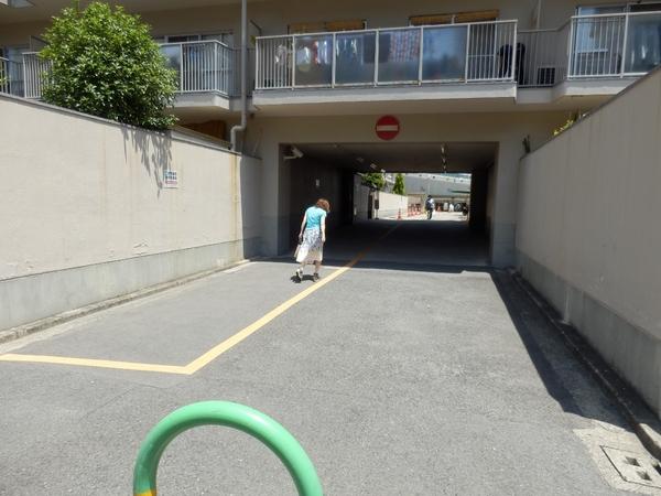 ローレルハイツ茨木総持寺第1号棟　