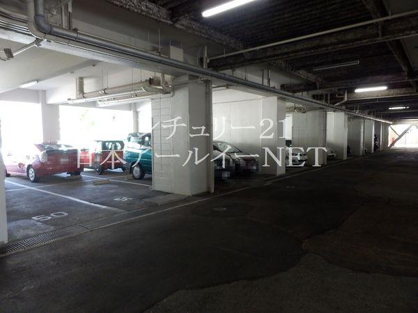 シャルマンコーポ摂津富田　駐車場　