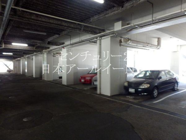シャルマンコーポ摂津富田　駐車場　