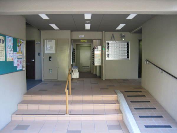 朝日プラザ千里北Ａ棟　エントランス　