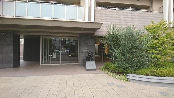ライオンズ茨木ニューシティB街区　エントランス　