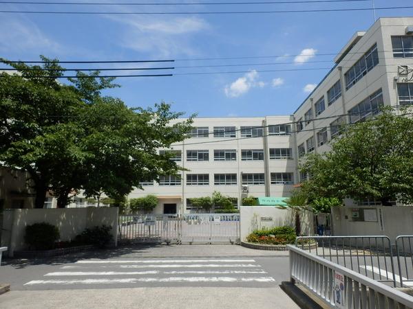 メロディーハイム高槻　竹の内小学校