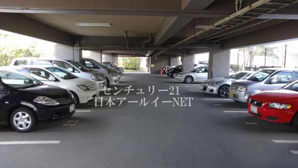 コート高槻岡本台　駐車場　