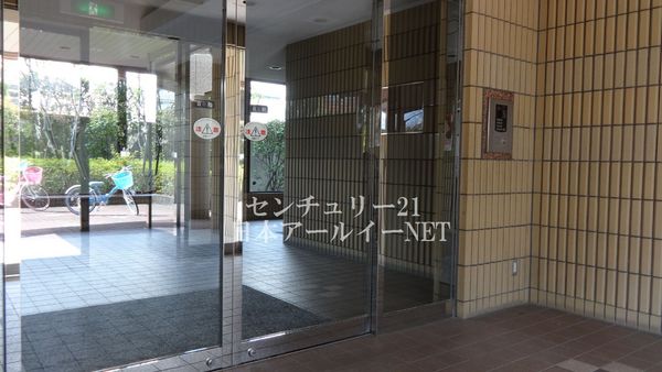 コート高槻岡本台　エントランス　