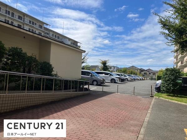 マイシティー高槻　駐車場　