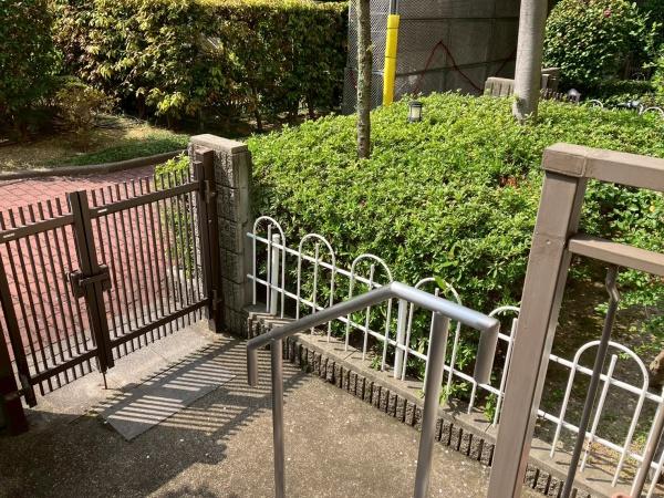 マイシティー高槻　玄関　