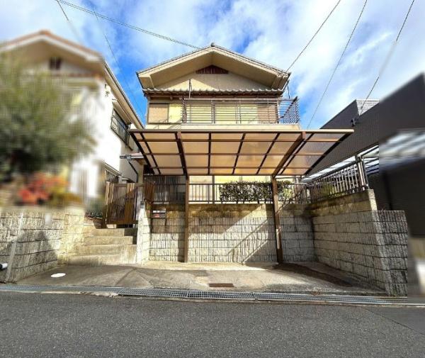 高槻市東城山町