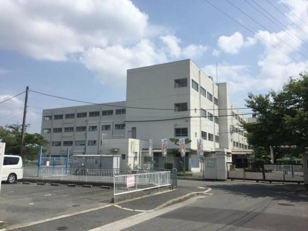 プレジデント高槻 高槻市立真上小学校(小学校)/1036m プレジデント高槻 高槻市立真上小学校(小学校)/1036m