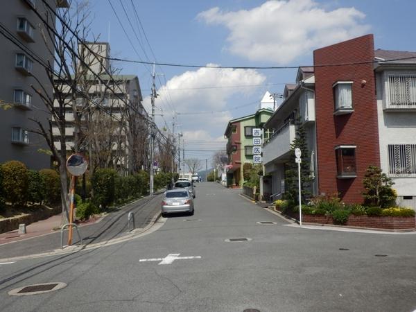 藤和コアティ高槻ハイタウンコアＢ　道路